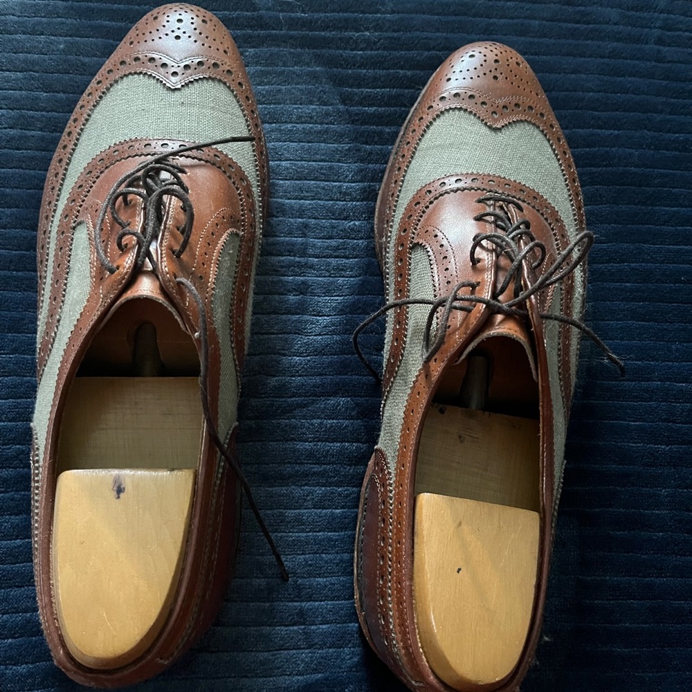 Allen Edmonds size 12 wide with shoe forms